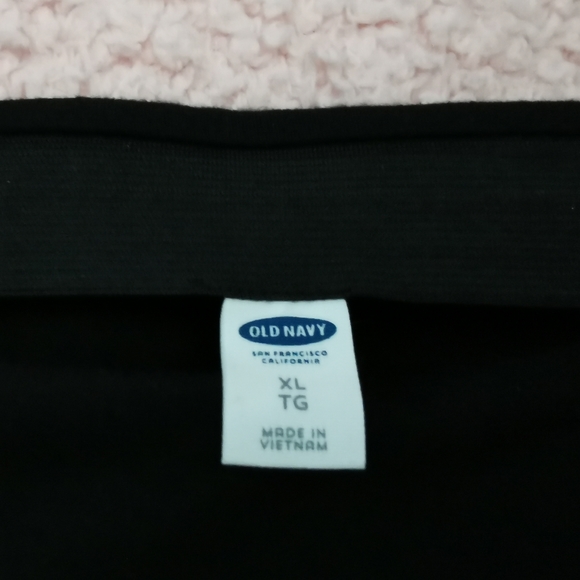 Old Navy Black Mini Skirt - Picture 2 of 2